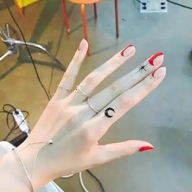 手指纹身小清新纹身图案