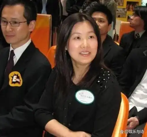 陈慧珊:与相爱9年的老公离婚,转身爱上伏明霞丈夫,如今怎样?