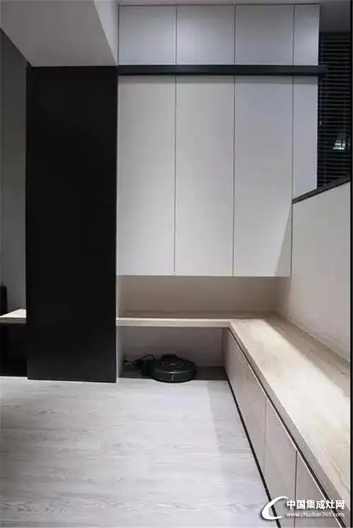 无拉手柜门摒弃繁杂,让家具简约而不失质感_装修案例【橱柜在线】