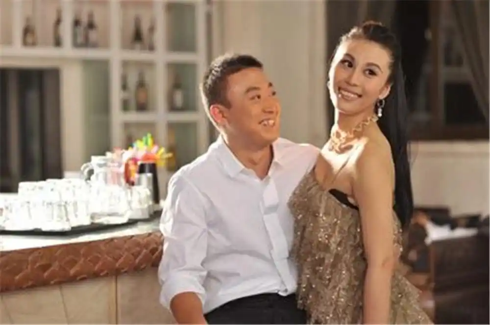 马琳有过2次婚姻,2任妻子天差地别,现任娇妻美的让人心动!