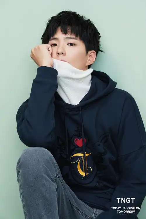 朴宝剑新闻171106朴宝剑新代言画报公开添加200少年感