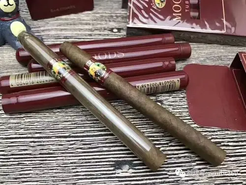 丹纳曼茉丝红筒雪茄dannemann moods tubos