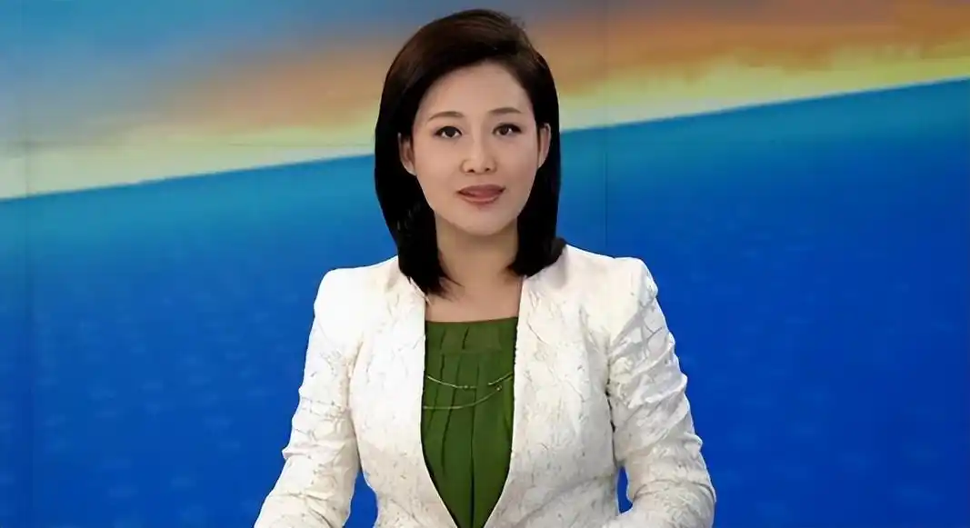 央视主播郑丽:赵普的妻子是谣言,37岁低调当妈妈,丈夫是圈外人