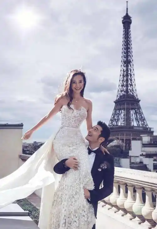 黄晓明有了新欢叶珂,旧爱杨颖事业停滞不前,angelababy后悔了?