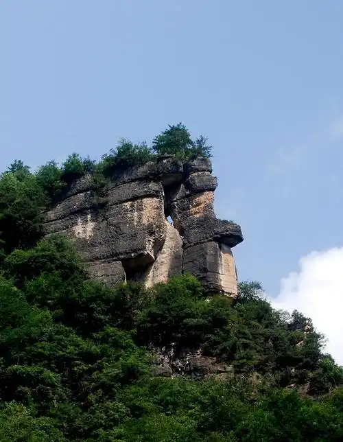 靴子石旺苍县城全景盐河峡端公潭瀑布米仓秋色双龙瀑布汉王山七里峡共