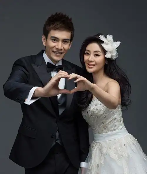 小李琳:二婚嫁小6岁穷小子被"吃软饭",如今丈夫红到令人嫉妒