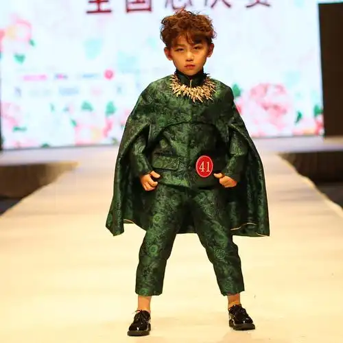 儿童走秀t台演出服影楼摄影表演比赛男童欧式贵族礼服定制出租