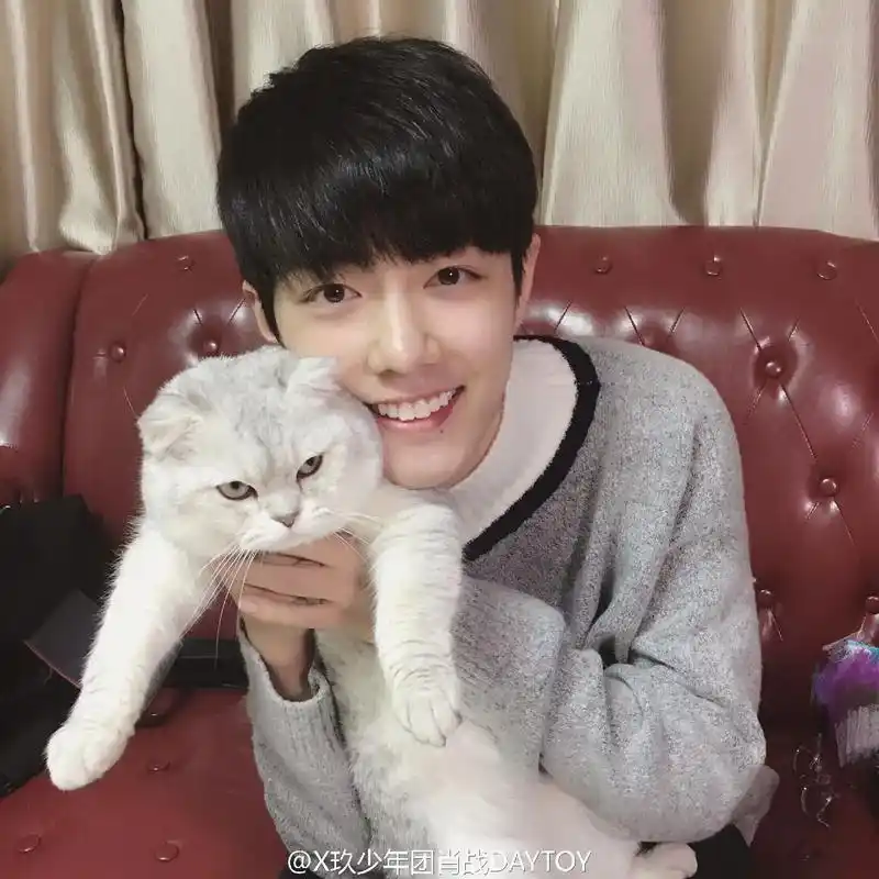 存一下 旧照#肖战 #一眼沦陷  #向全世界安利肖战 - 抖音