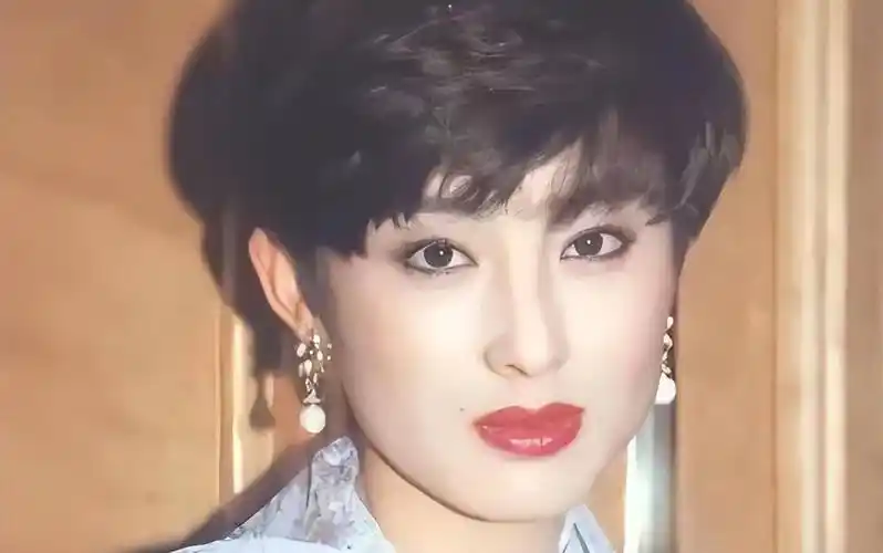 能驾驭得了"短发"的女星,展现她们不同的美_造型_张敏_长发