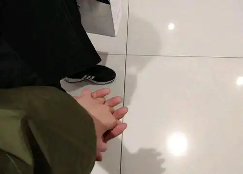 牵手手的照片丫