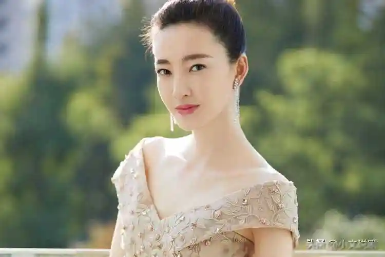 王丽坤的生活哲学和她的名字一样,既昭示着美丽又彰显着智慧.