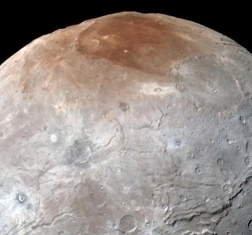 冥卫一"卡戎"超清影像