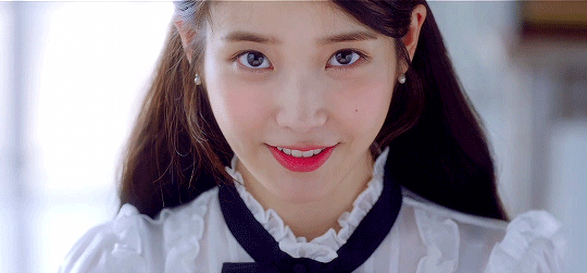 李知恩gif微笑gif阳光gif清纯gif