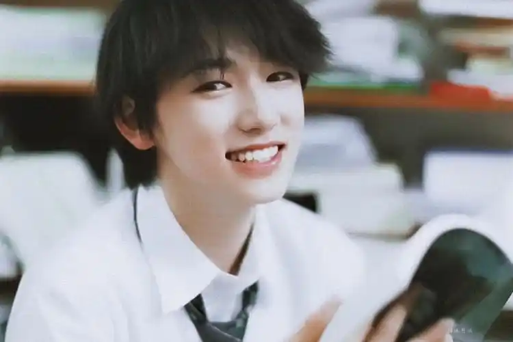 日系少男宋亚轩 - 堆糖,美图壁纸兴趣社区