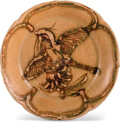 唐 长沙窰青釉褐彩飞鸟图盘