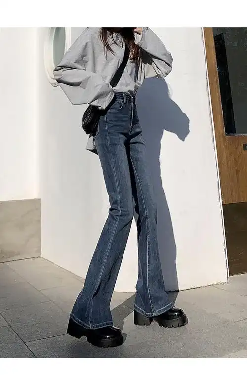 牛仔喇叭裤女春款复古港风微喇牛仔裤女高腰显瘦百搭垂坠感喇叭裤直筒