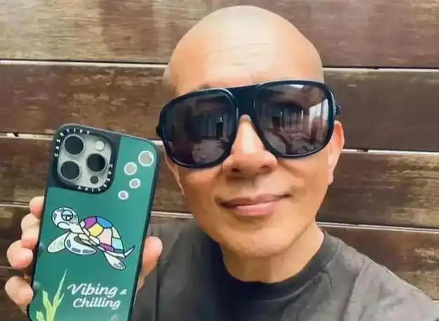 具俊晔兴奋发文:晒陈柏霖送的礼物,评论区爆笑评论:忍者神龟?