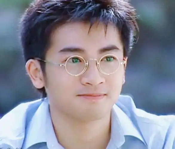 被苏有朋承包的童年再也没有的暑假还有那抱着啃的西瓜