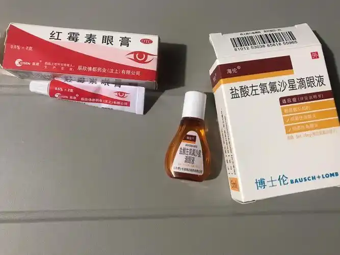 之前几次眼皮麦粒肿,都是让它自愈的,但会破相很多天,挤脓的时候也