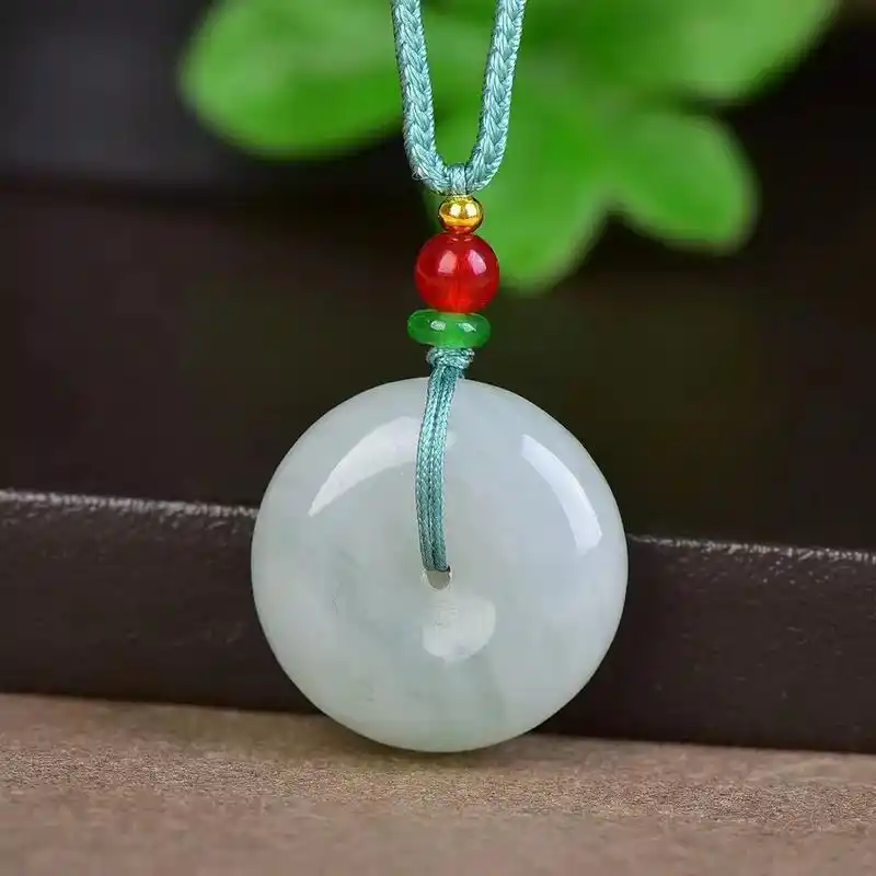 这款玉石平安扣吊坠真的太好看啦!