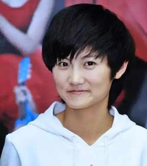 萌妹变猛男?11年快女冠军段林希变化大到不敢认