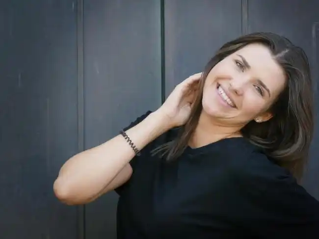 素颜美女标志logo图片_素颜美女素材_素颜美女logo免费下载 - logo