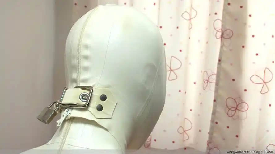 真空袋里的全包美女