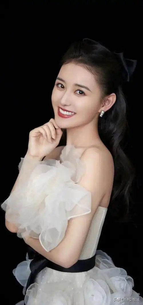 明星蒋依依高清美图