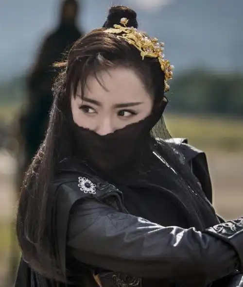 古装剧中黑衣女子一半以上都是坏女人个个凶神恶煞她与众不同