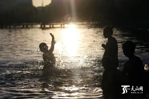 【新疆人的一天·阿勒泰篇】阿勒泰全力打造"高品质千里旅游画卷"