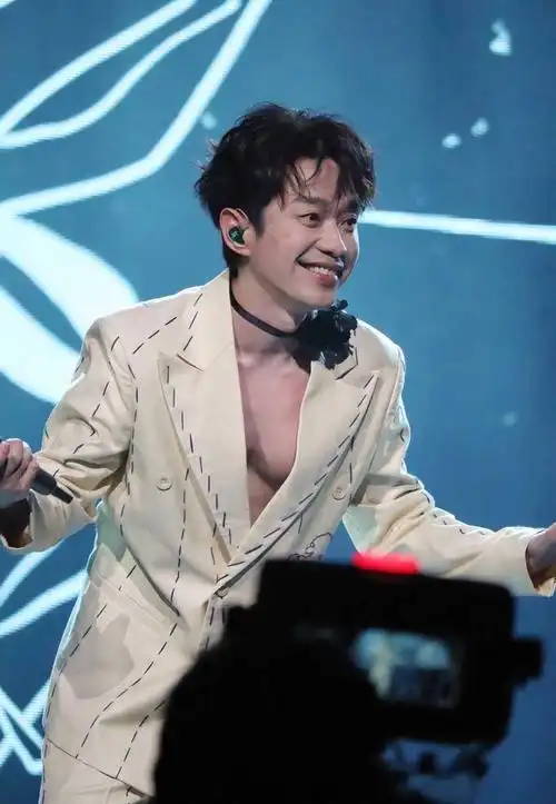 张栋梁广州演唱会