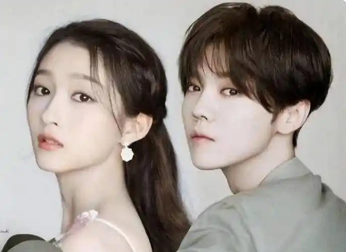 根据这位知情人透露关晓彤的爸爸想让两人尽快结婚,对于鹿晗已经考验