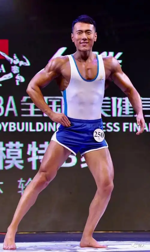 冬天里的一把火——"舒华杯"cbba全国健美健身总决赛晋江暖心绽放_比