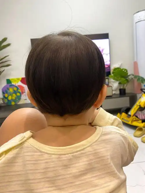 后脑勺  #婴儿头型到底怎么睡