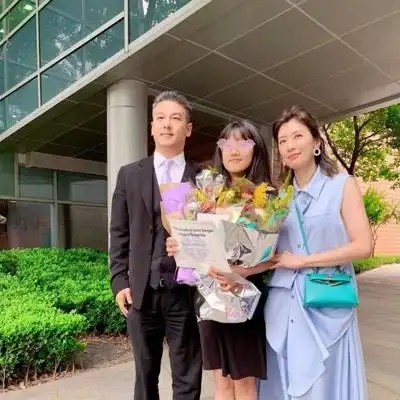 47岁贾静雯宣布封肚,有三个女儿已知足,否认有意追生第四胎