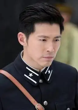 沈其峻(黄少祺 饰)  配音:路知行