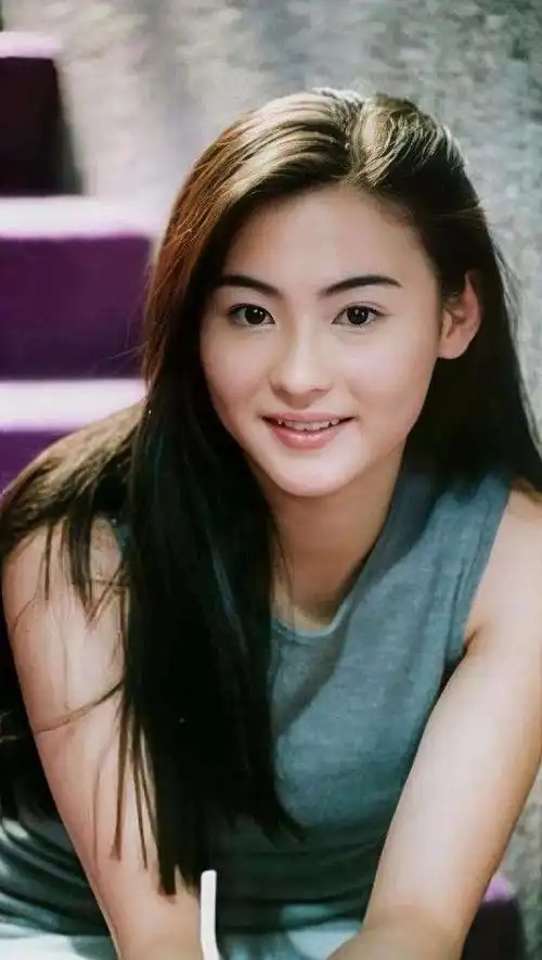 张柏芝的黑天鹅之路:从少女到影后的成长故事