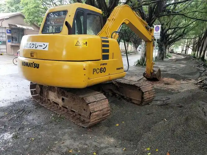 小松pc60-7挖掘机