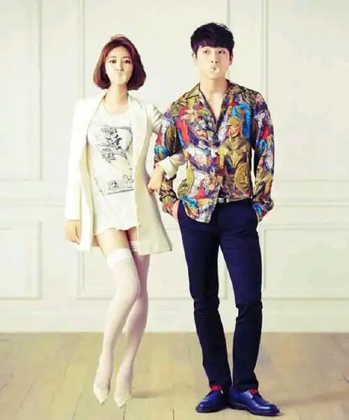 《我们结婚了4》郑珍云和高俊熙的婚纱照(无水印)