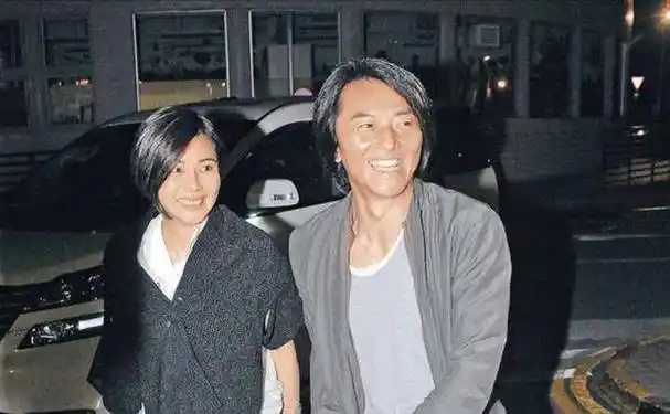 "花花公子"郑伊健:与女明星暧昧7年后分开,如今独爱妻子一人_蒙嘉慧