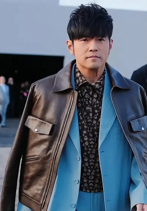 周杰伦又登负面热搜!用专属app割韭菜惹众怒,行为堪比