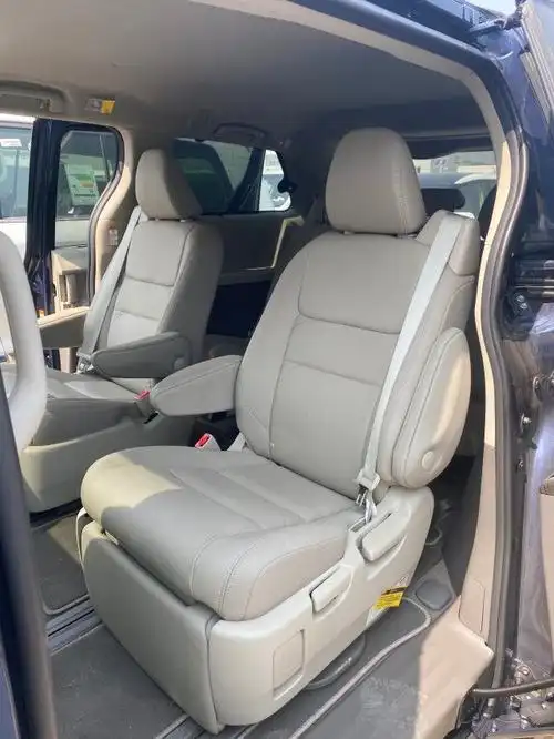 21款丰田塞纳mpv将采用2.5油电混合|mpv|内饰|新车|中控台_网易汽车