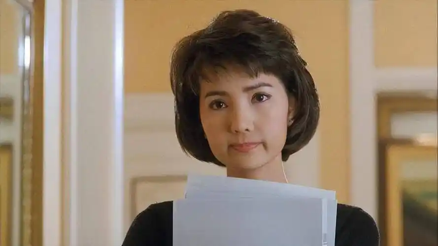 她曾花六百多万买lv 却甘愿在tvb跑龙套二十年 如今无人识_观众_背景