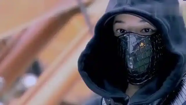 篮球火: 看球魁扣篮, 言承旭一时技痒, 表演了一个超级大暴扣, 太