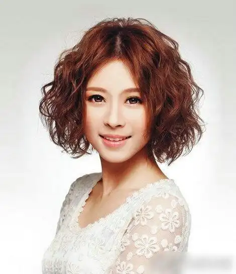 头发细软头发少不知道怎么做发型沙宣烫发适合你