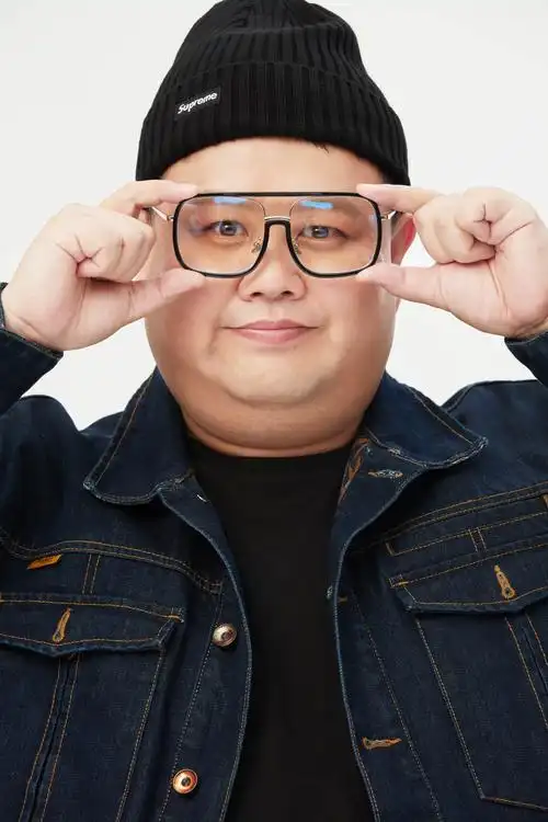 孙越发布个人单曲找朋友唱功深厚回忆旧时光