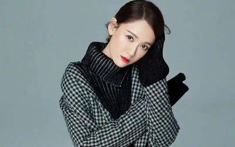 原创娱乐点评杨紫李佳琦章子怡何超莲纪凌尘陈乔恩