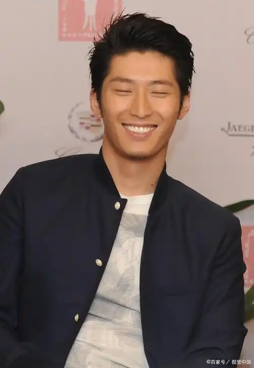 窦骁:爱笑的男孩运气也不会差