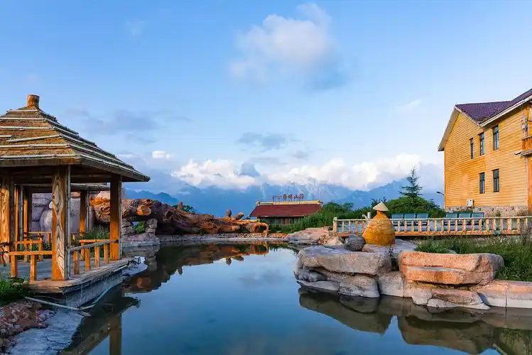 甘南拉尕山风光