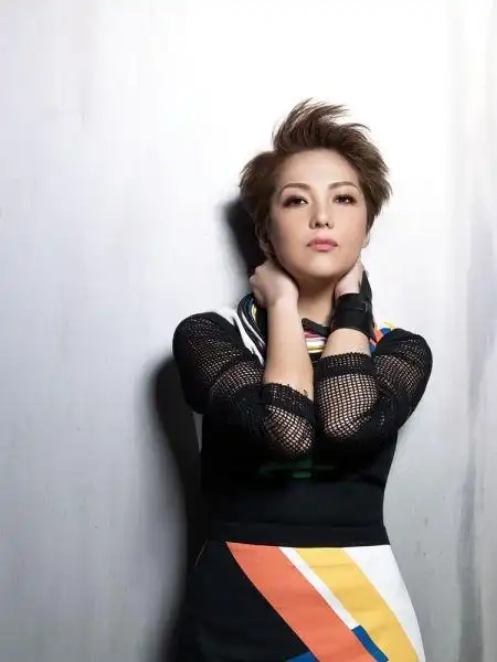 data-lemmaid="128775">香港 /a>,华语流行乐女歌手